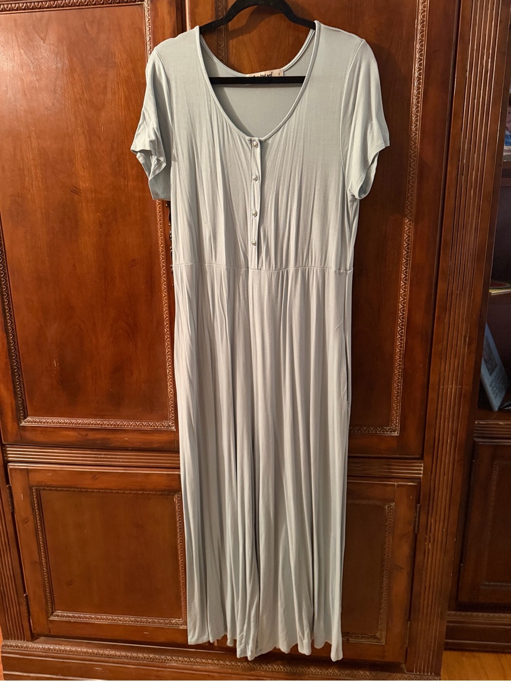 Three Bird Nest Light Sage Scoop Neck Tank